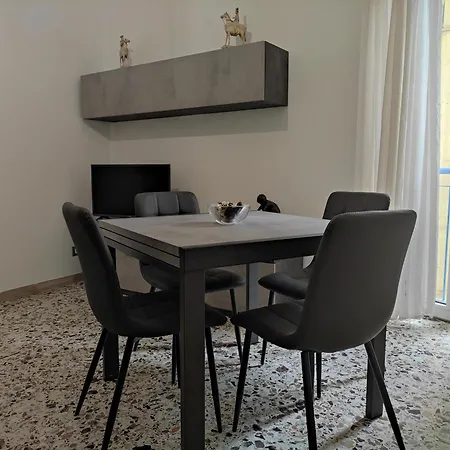Silvia Apartment *